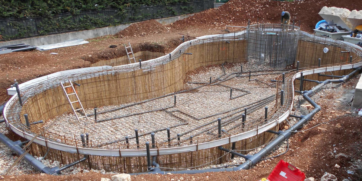Piscine privée : permis de construire ou déclaration obligatoire ?